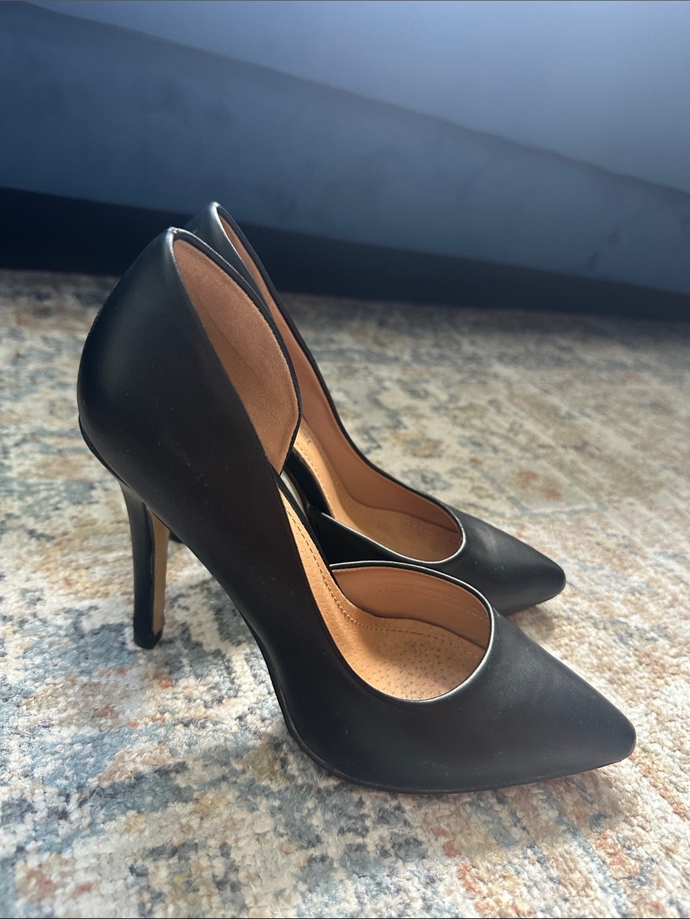 Women's Black Pointed-Toe D'Orsay Stiletto Heels - Picture 3 of 6